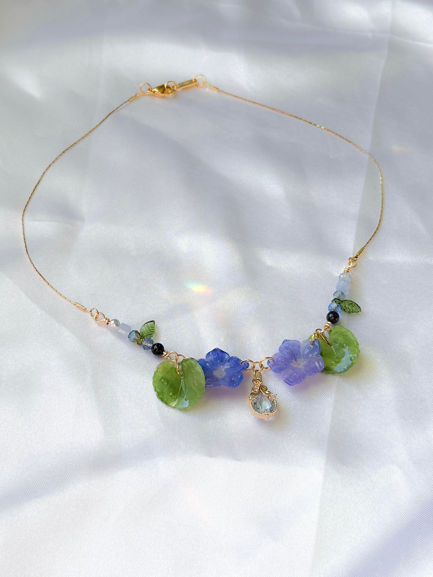 Blooming Violet Necklace